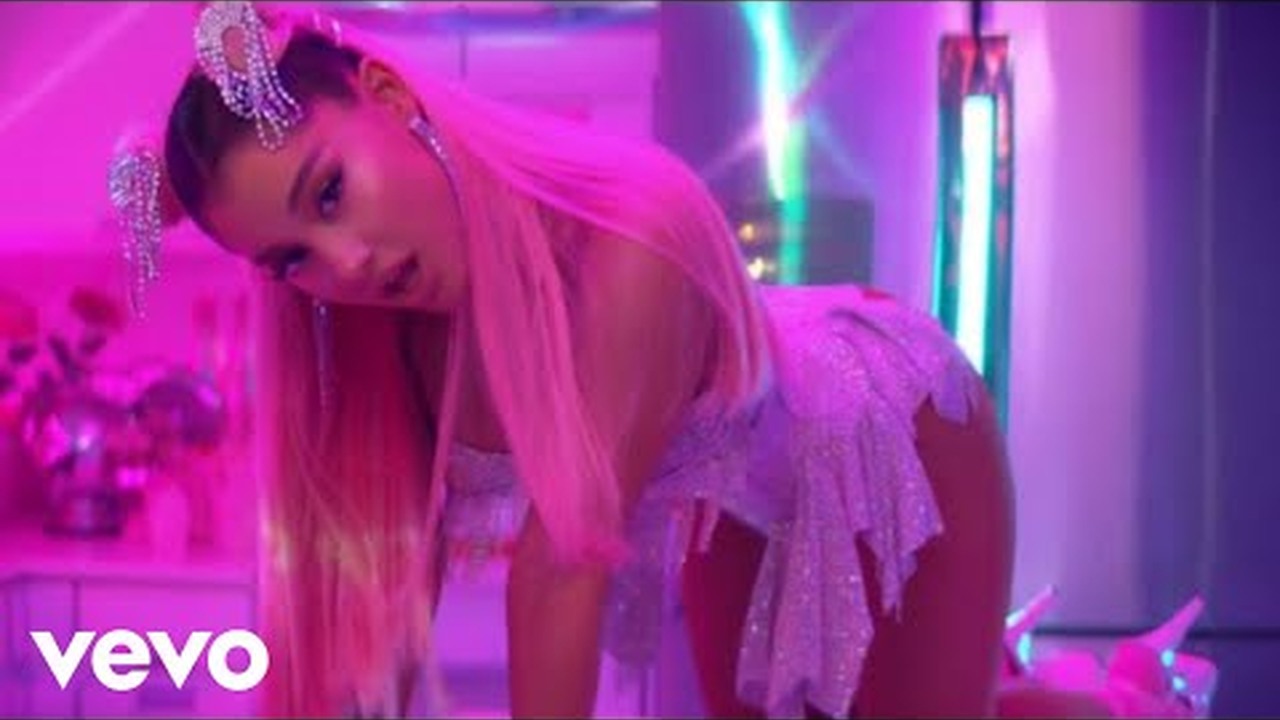 Ariana Grande - 7 rings Official Video