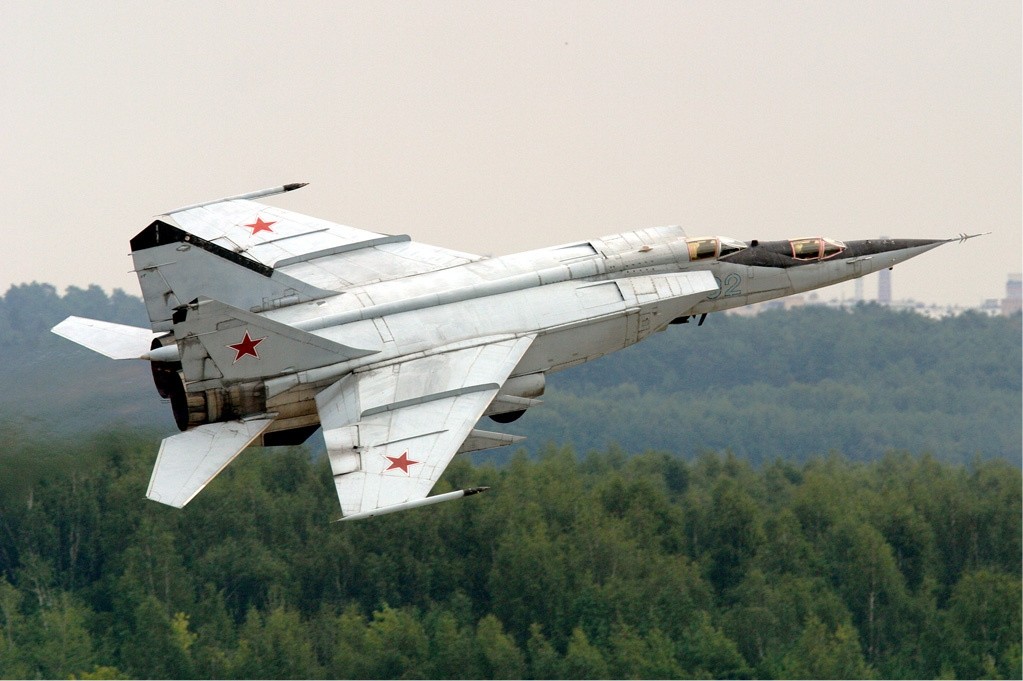MiG-25RB
