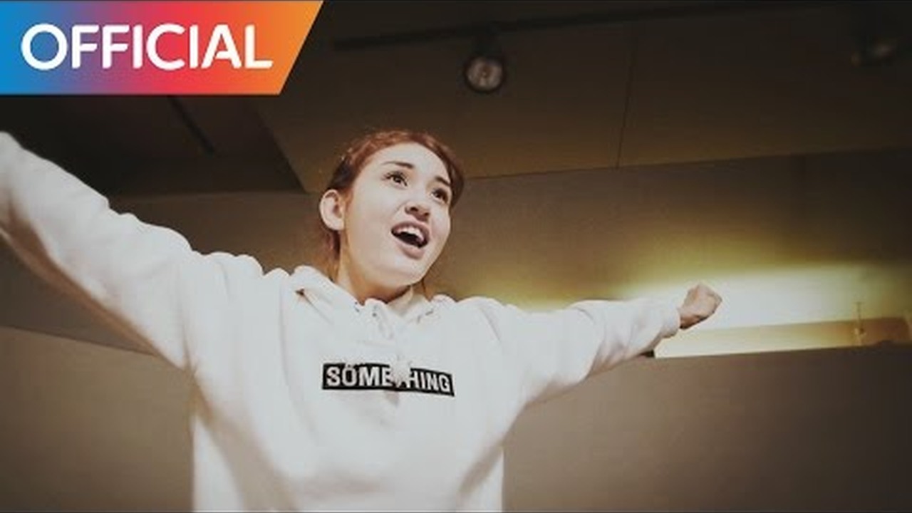 I.O.I - Crush Official Video