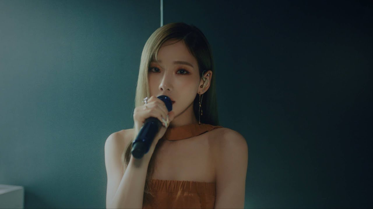 TAEYEON - INVU Live Clip