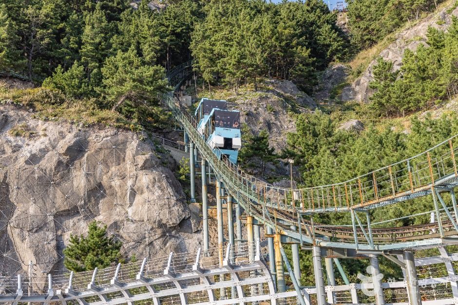 Taehwa Hyangmok Tourist Monorail