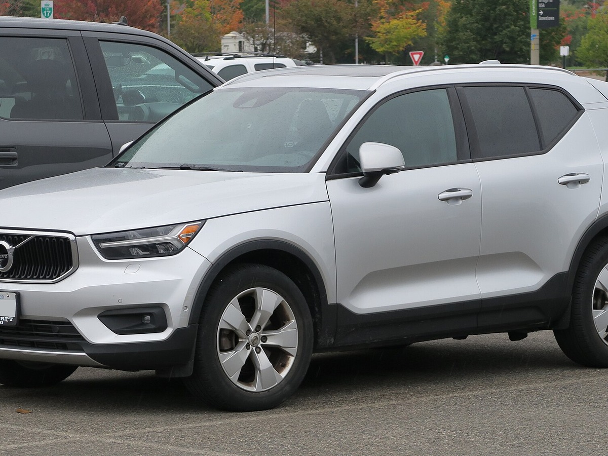 볼보 XC40