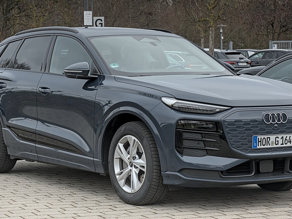 아우디 Q6 e-tron