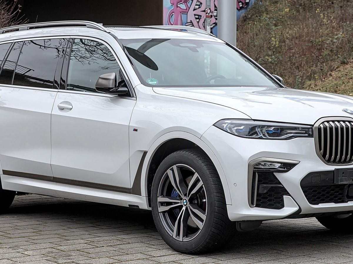 BMW X7