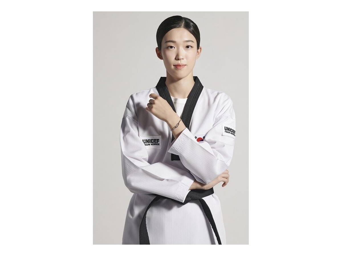 김유진