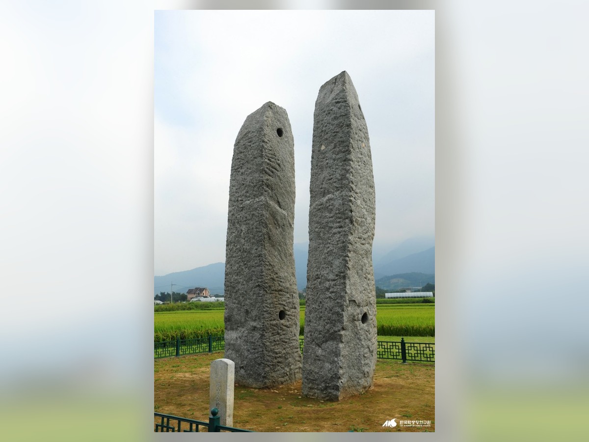 굴산사지당간지주