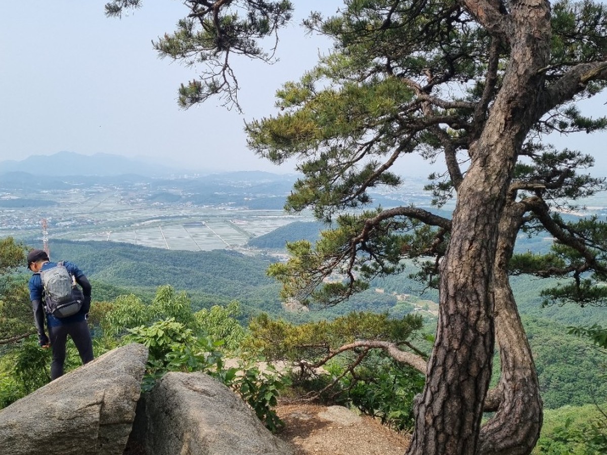 영인산