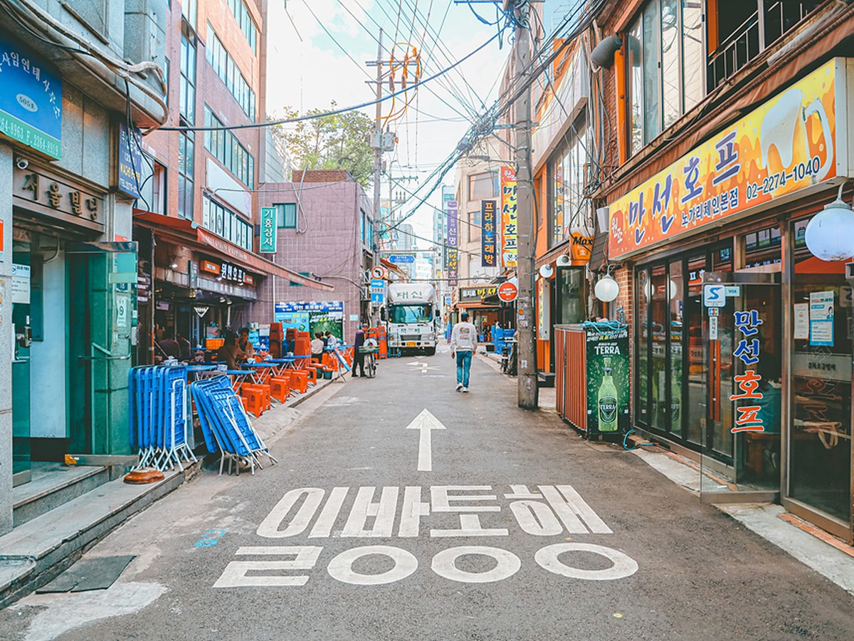 ウルジロ ノガリ路地