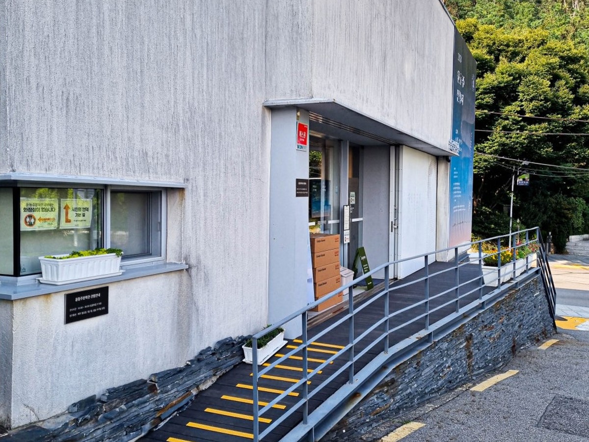 ブアム洞 ユン・ドンジュ文学館周辺の路地
