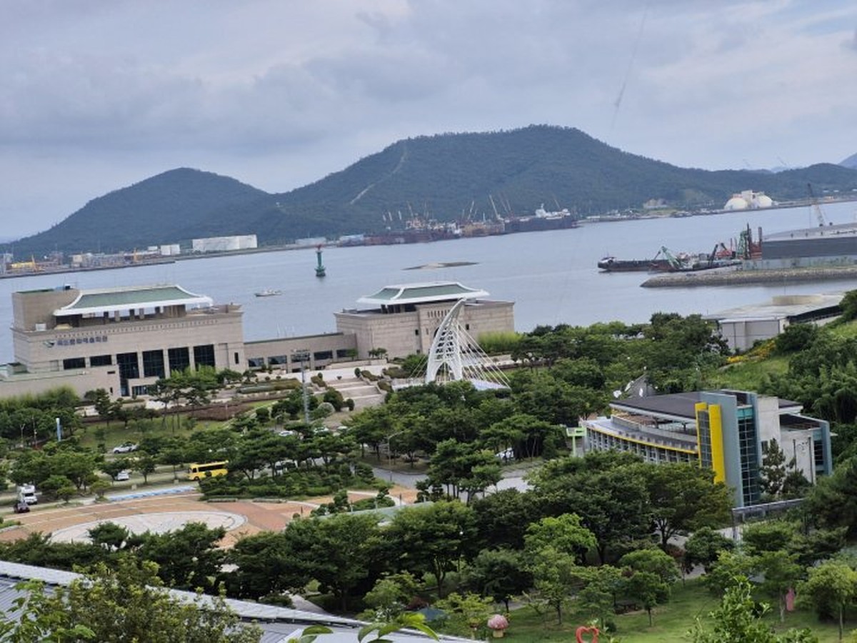 イプアム山