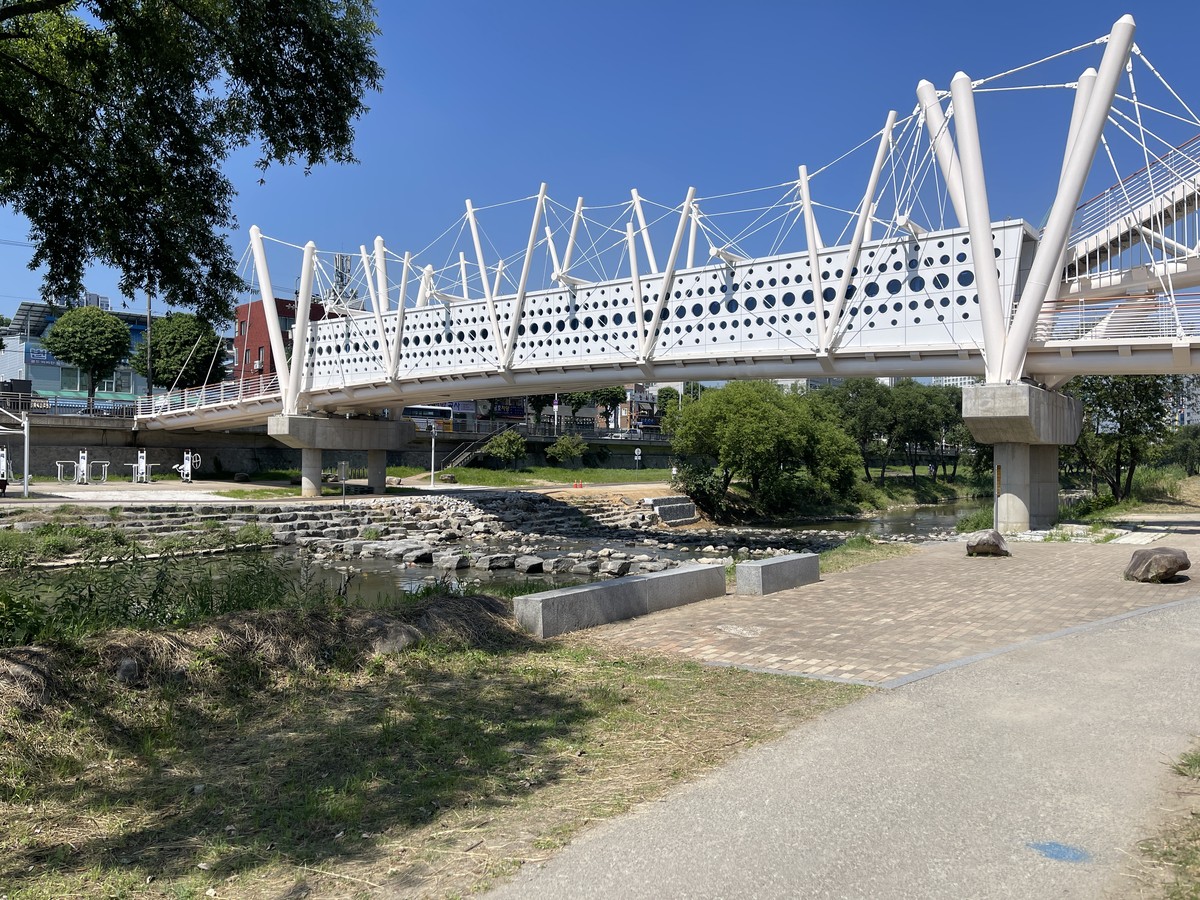 발산교