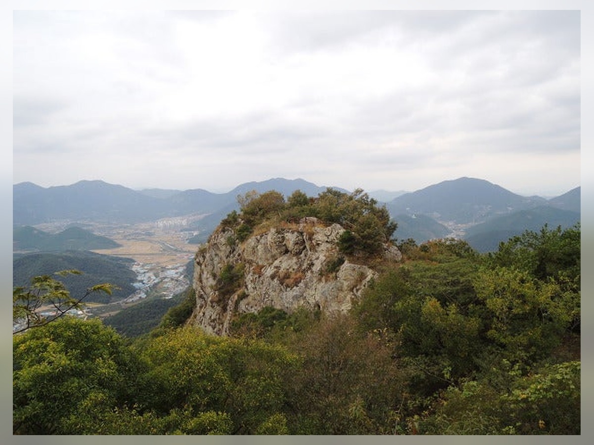 백월산