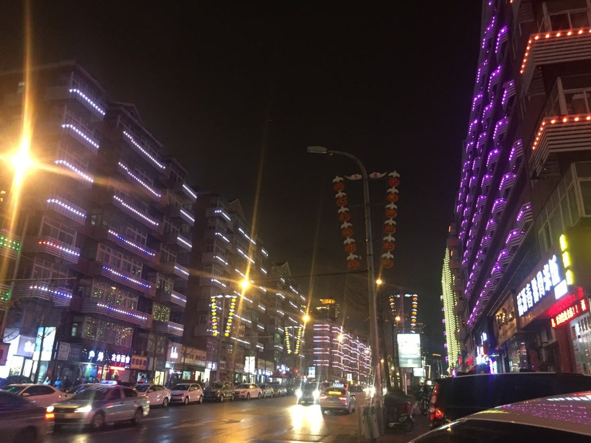 칭다오 타이둥 보행가
