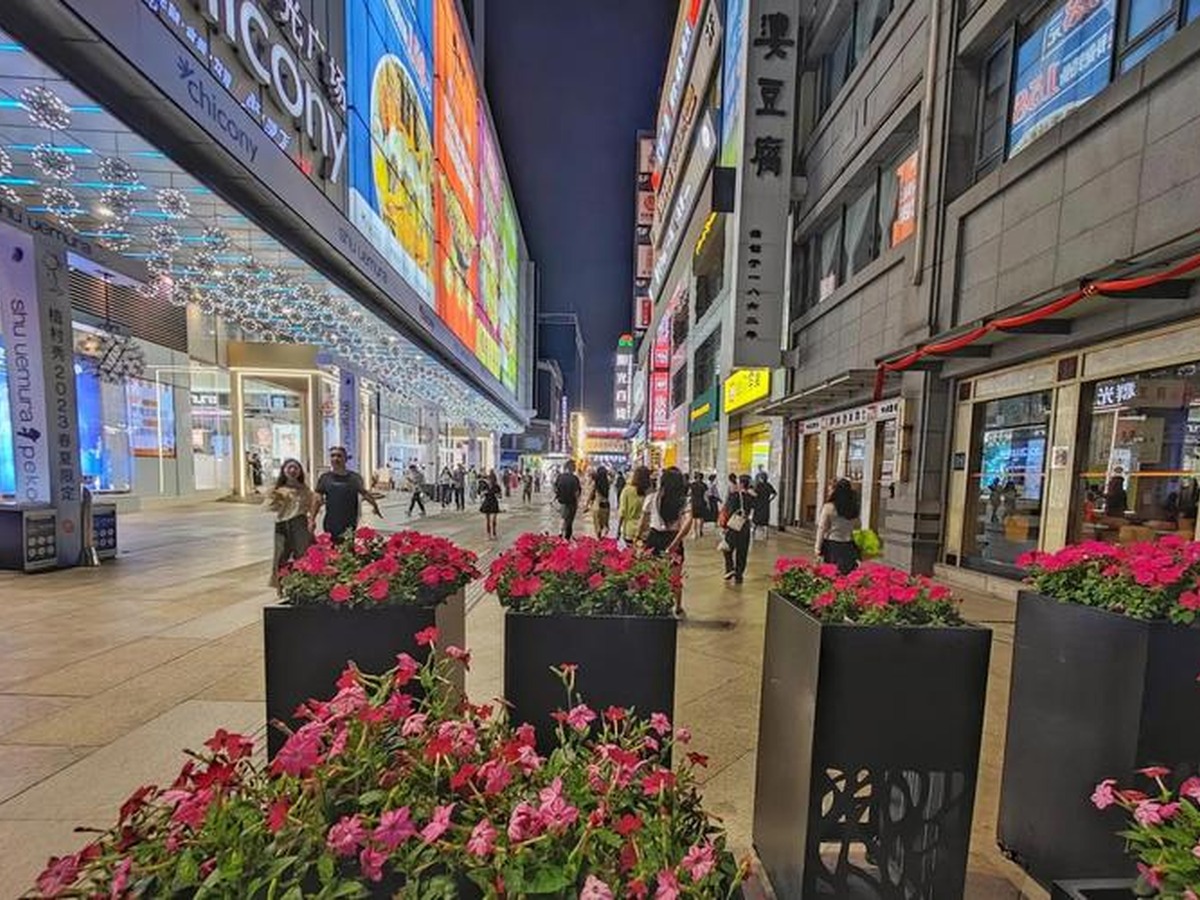 Chunxi Road Pedestrian Street