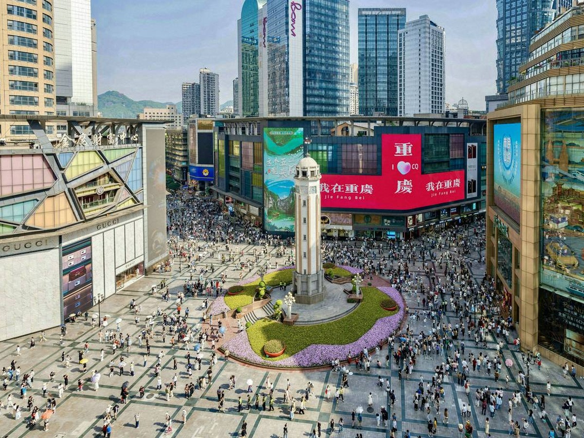 Liberation Monument Pedestrian Street