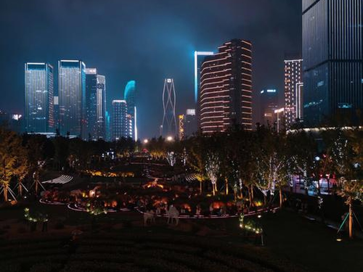 Qianjiang Century City Park